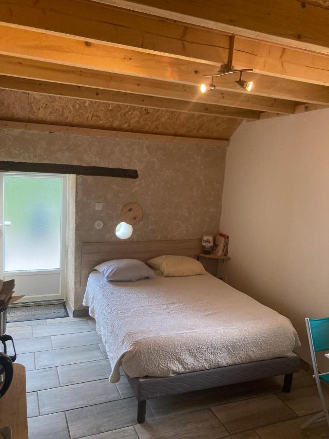 Apartamento Le Calme A La Campagne Besson Exterior foto