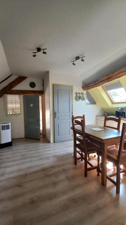 Apartamento Le Calme A La Campagne Besson Exterior foto